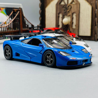 kinsmart 1995 mclaren f1 gtr